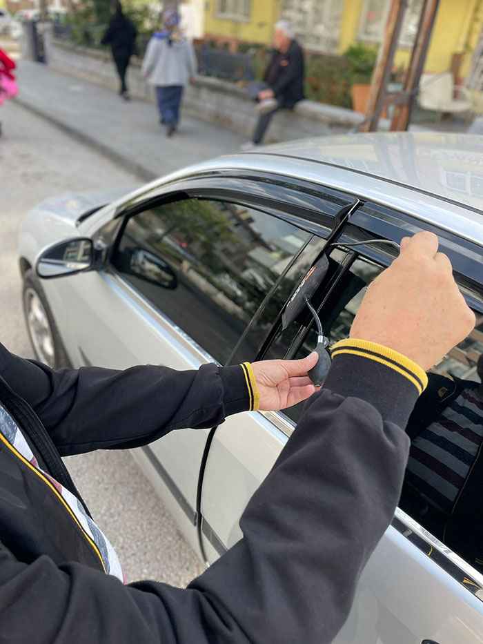 Kadınhanı Oto Kilitçisi